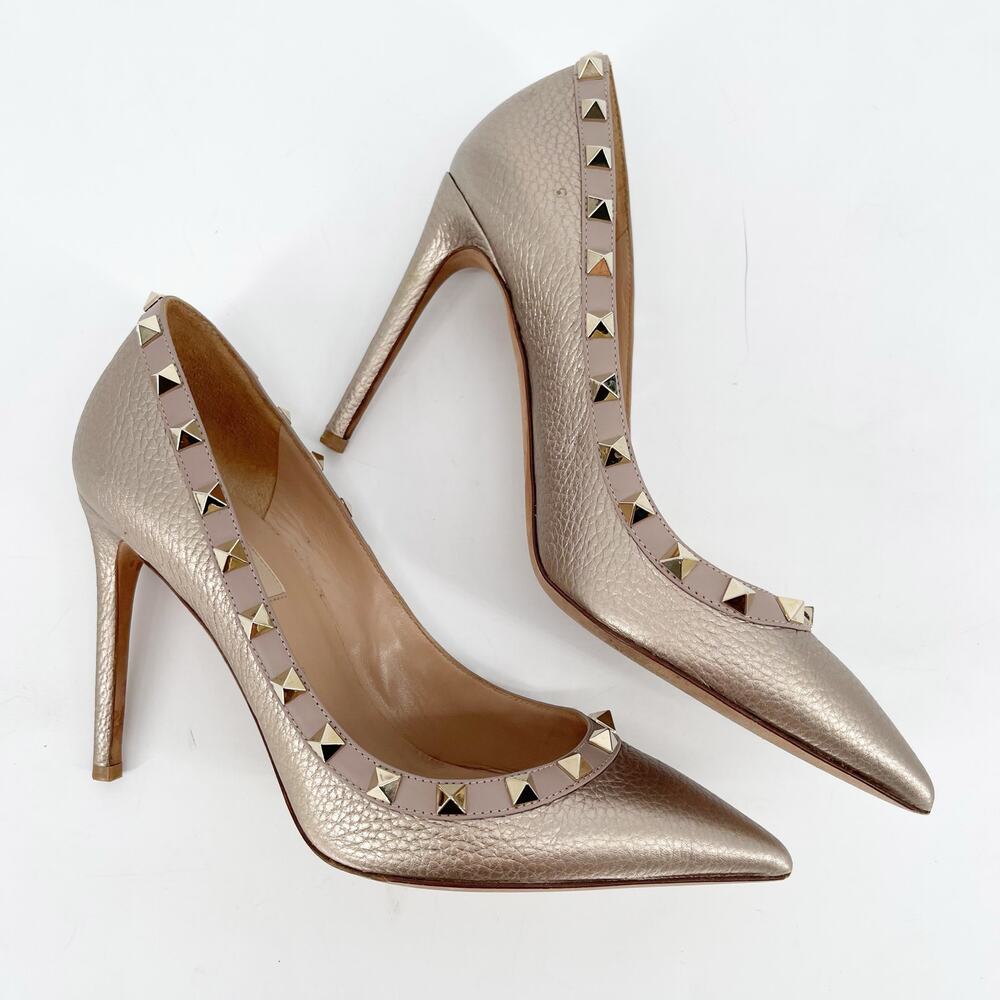 Valentino Garavani Metallic Pebbled Calfskin Rockstud Pointed Toe Pumps EU 37 - Picture 3 of 11